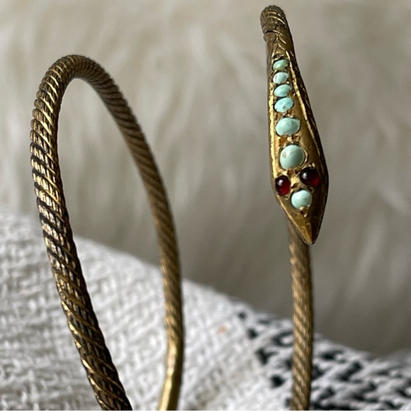 Vintage Coiled Gilt Egyptian Revival Silver Snake Bangle Turquoise Garnet Eyes - Picture 7 of 17